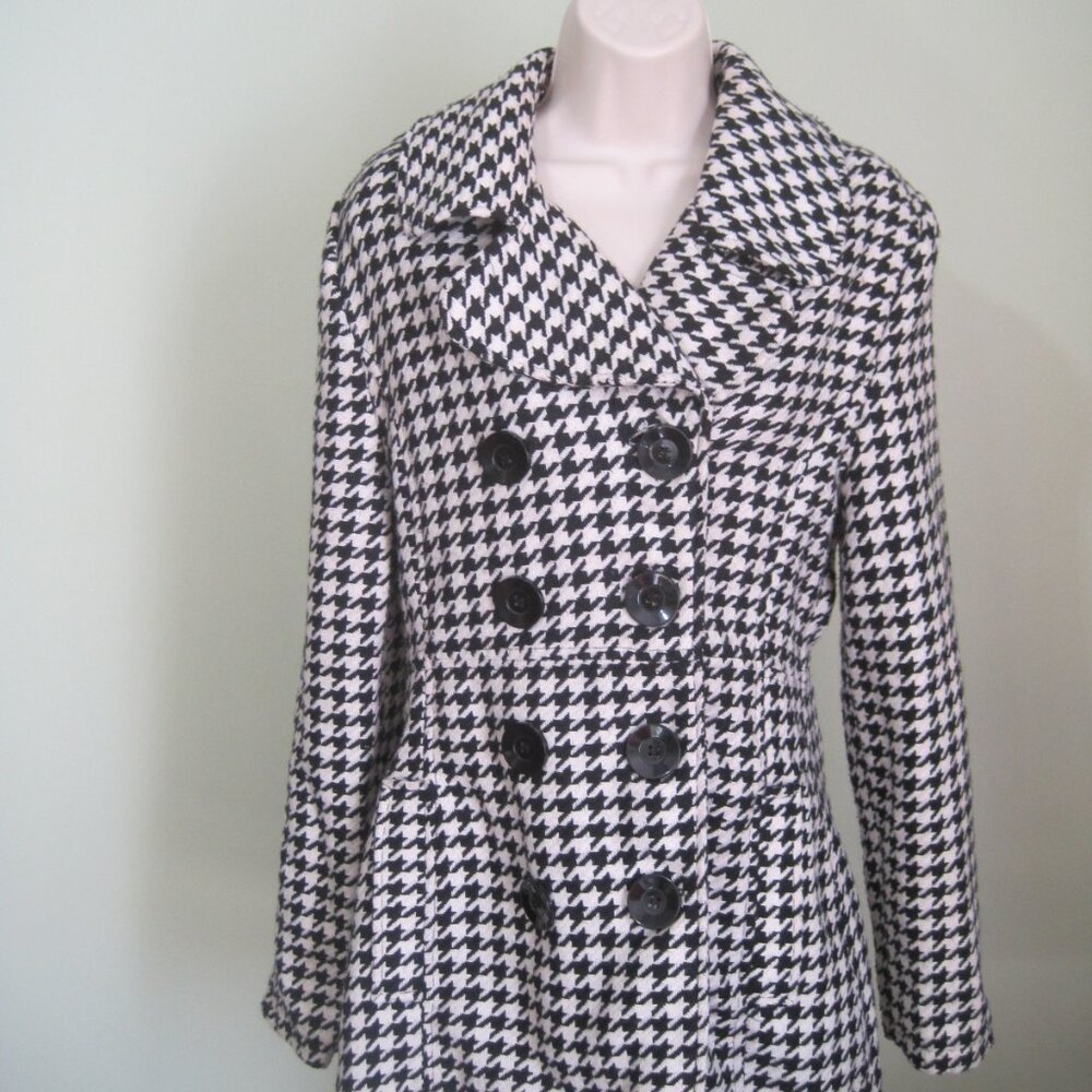 Rue 21 Long Sleeve Button Up Casual Checked Coat Womens Size Medium Black White